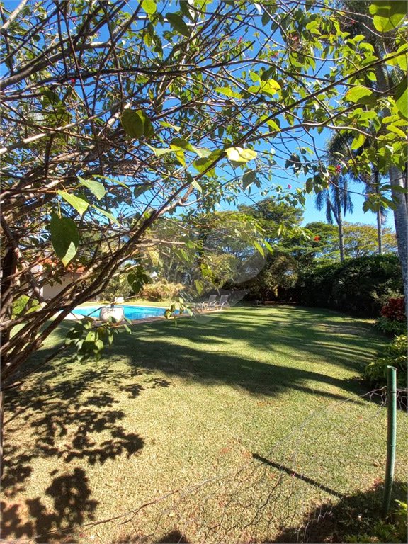 Casa à venda com 5 quartos, sendo 2 suítes, no condomínio Estância Marambaia, Vinhedo - SP