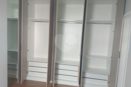 Casa à venda com 3 quartos, sendo 1 suíte,  no condomínio Gardenville, Itu - SP