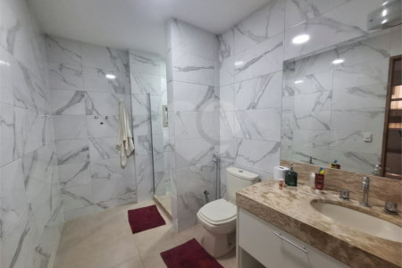 Apartamento à venda com 4 quartos, sendo 1 suíte, em Tijuca, Rio de Janeiro, RJ