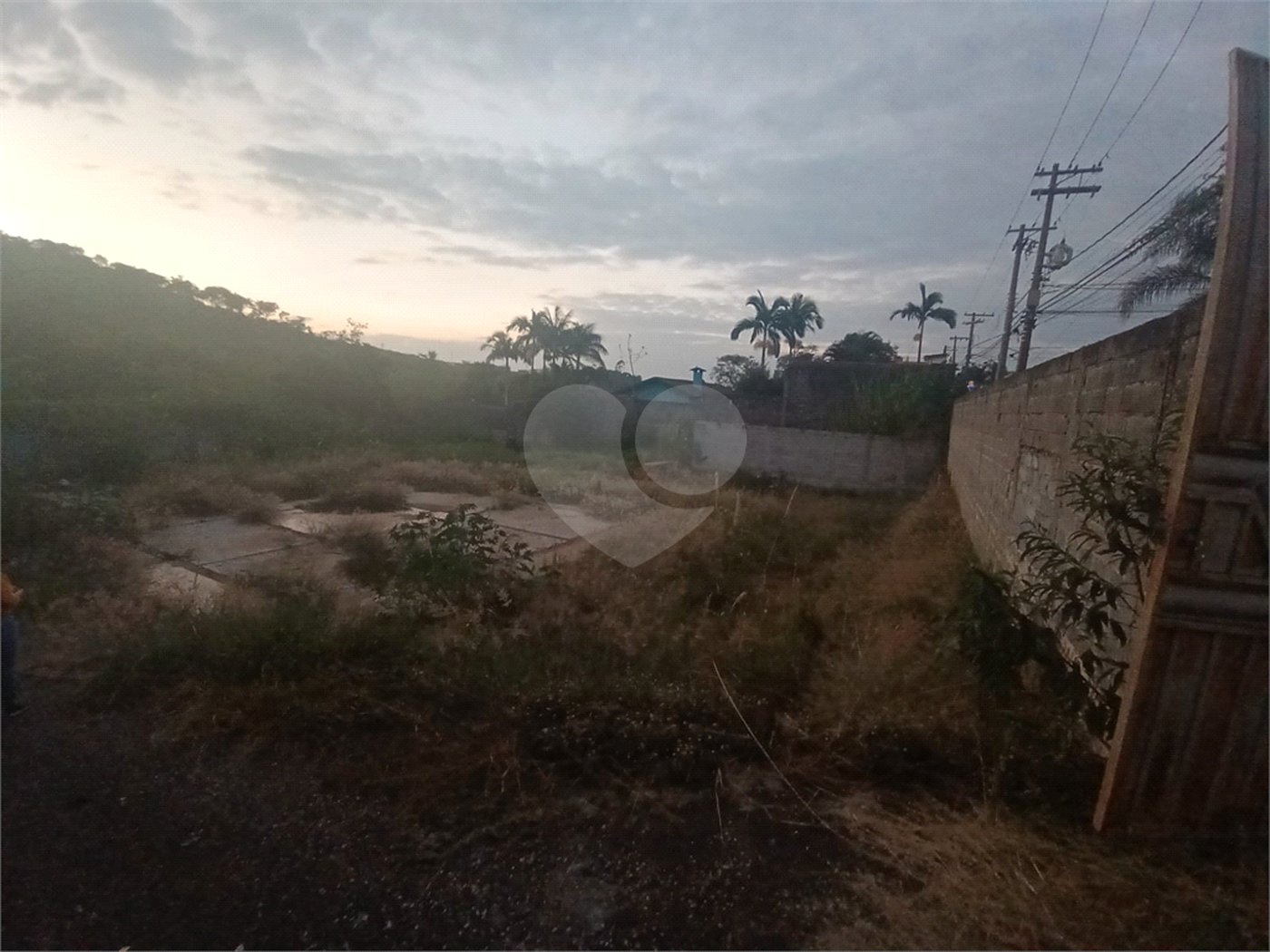 Terreno à venda no Centro, Bom Jesus dos Perdões, SP