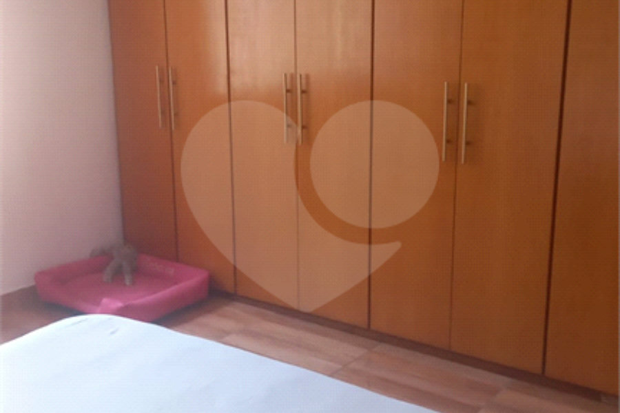 Casa à venda com 5 quartos, sendo 2 suítes, em Jardim Santa Clara, Guarulhos, SP