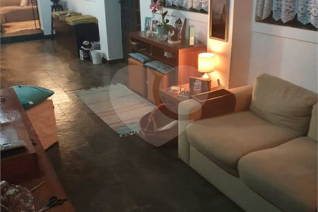 Sítio à venda com 6 quartos, sendo 5 suítes,  em Curral, Ibiúna, SP