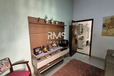 Casa à venda com 3 suítes no condomínio Granja Olga II, Sorocaba - SP