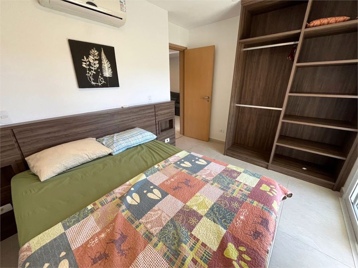 Apartamento Residencial à venda, Jardim Virginia, Guarujá - AP0995.