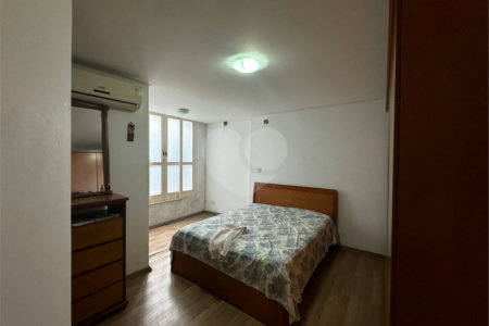 Casa à venda com 6 suítes no condomínio Arujá V, Arujá - SP
