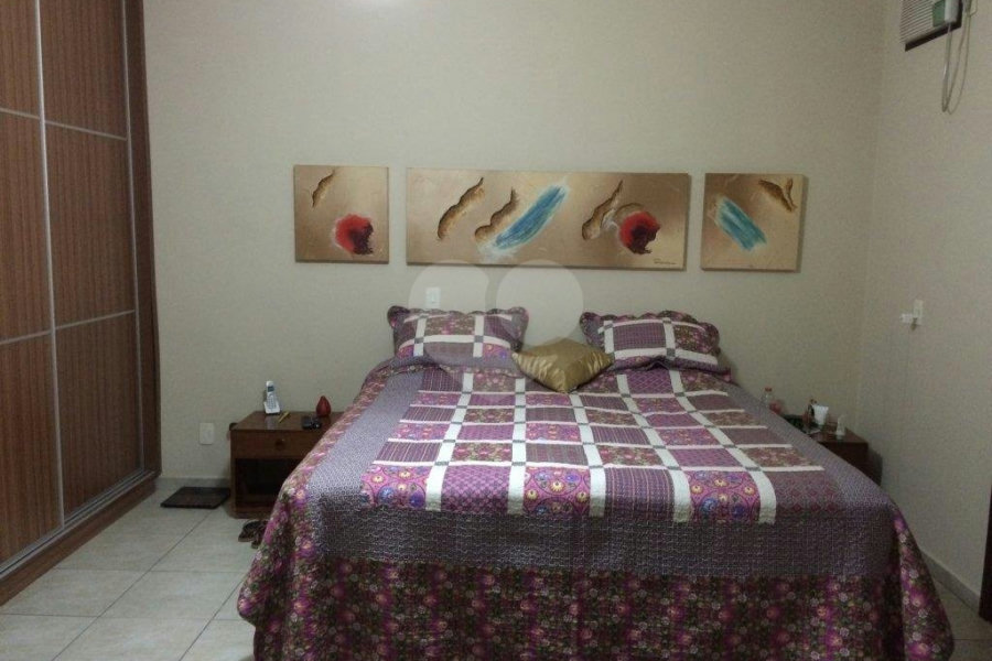 Sobrado à venda com 5 quartos, sendo 4 suítes, em Vila Mazzei, São Paulo, SP