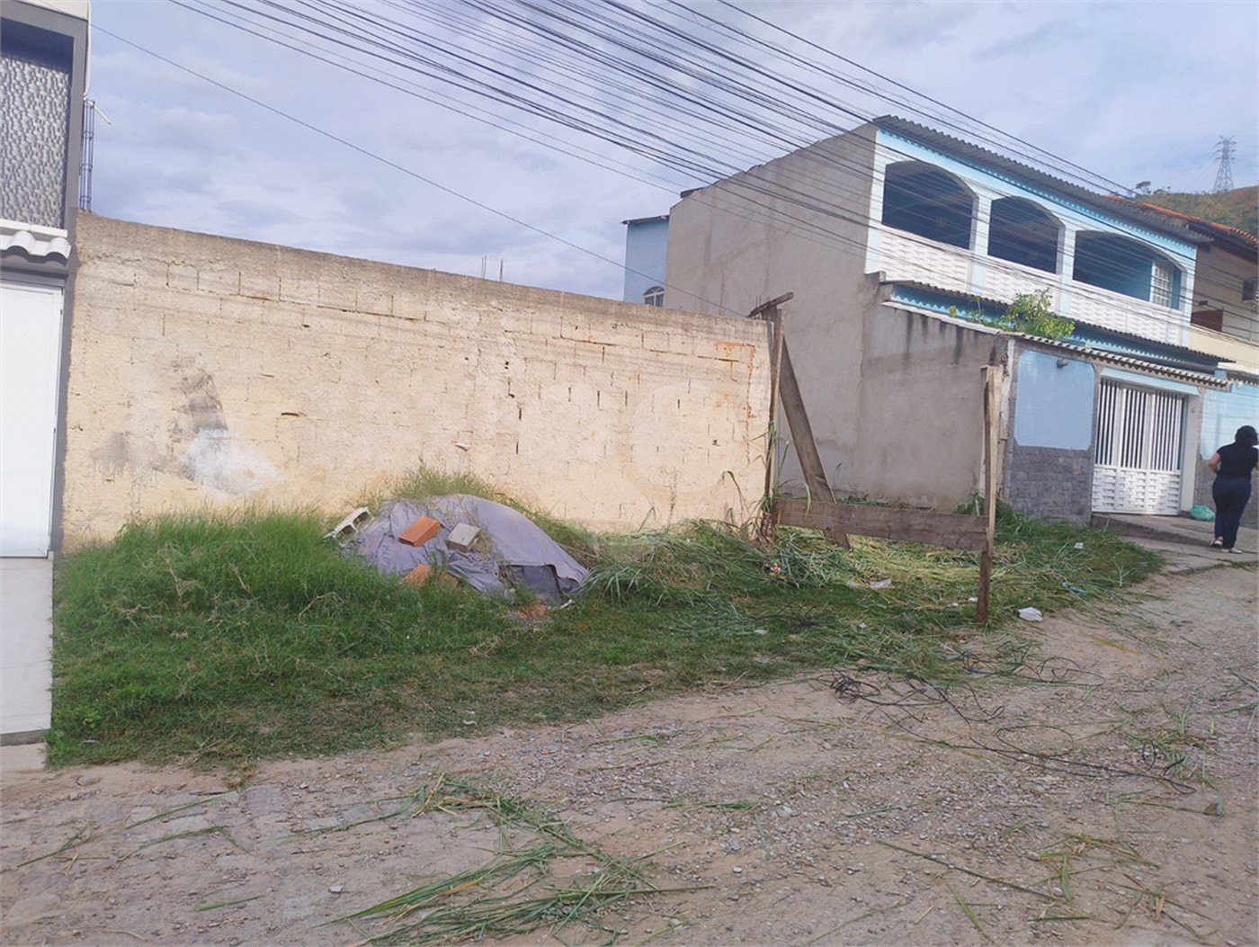 Terreno à venda no condomínio Mirela, Rio de Janeiro - RJ