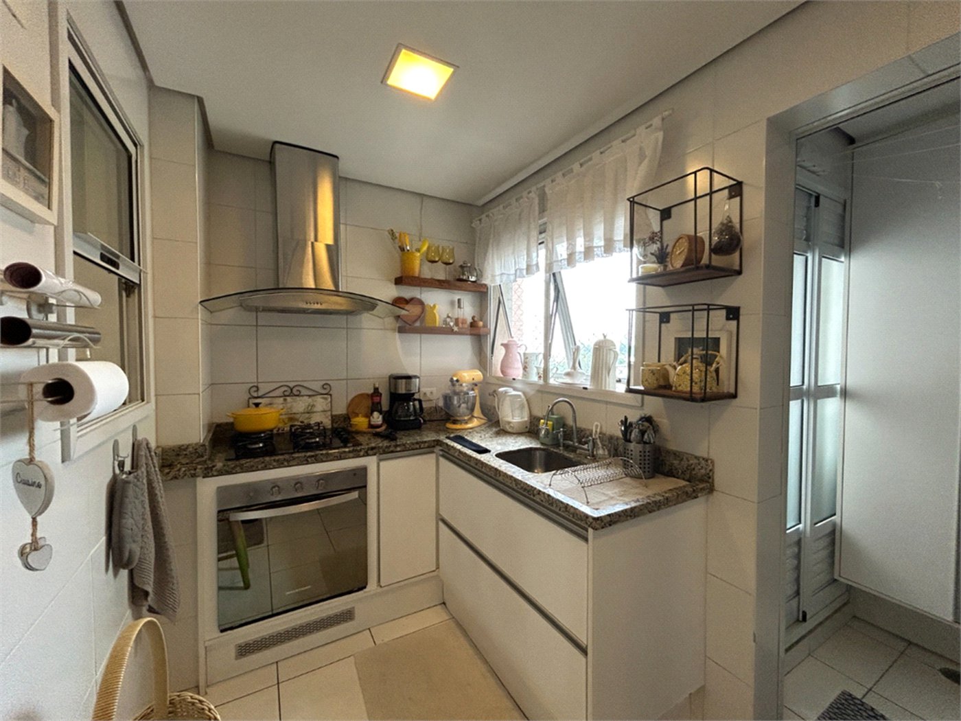 Apartamento à venda com 2 quartos, sendo 1 suíte,  em Jardim Caravelas, São Paulo, SP