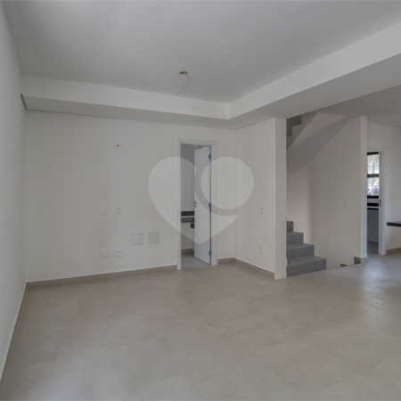 Casa em condomínio à venda com 4 quartos, sendo 2 suítes, em Brooklin, São Paulo, SP