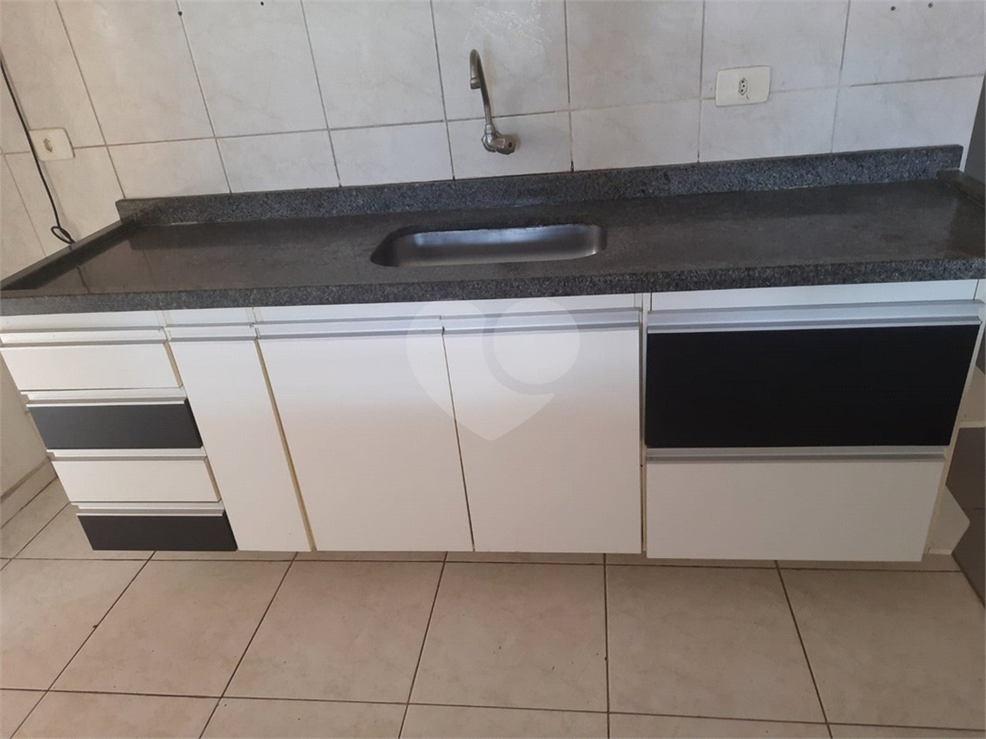 Casa à venda com 3 quartos em Vila Adriana, São José dos Campos, SP