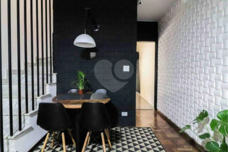 Sobrado à venda com 2 quartos em Jardim Cambara, São Paulo, SP