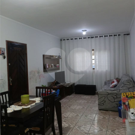 Sobrado à venda com 3 quartos, sendo 1 suíte, em Jardim Guairaca, São Paulo, SP