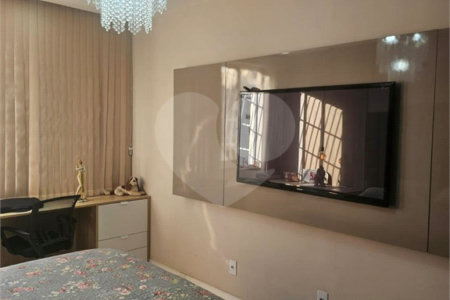 Apartamento à venda com 3 quartos, sendo 1 suíte, em Copacabana, Rio de Janeiro, RJ