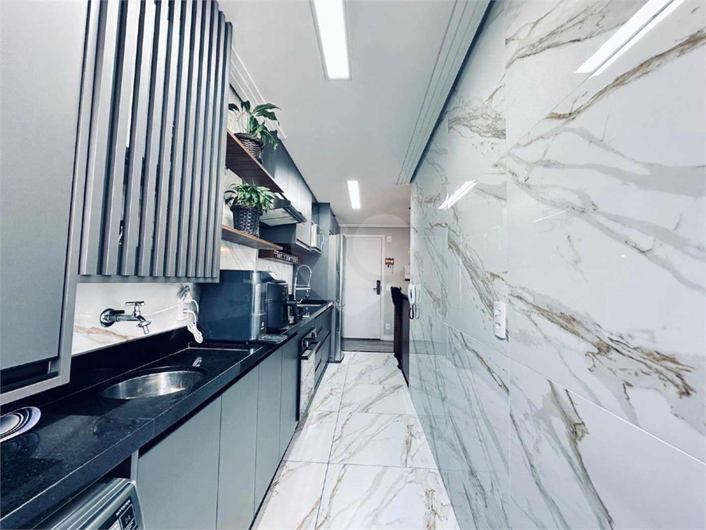 Apartamento à venda com 2 quartos, sendo 1 suíte, em Santo Amaro, São Paulo, SP