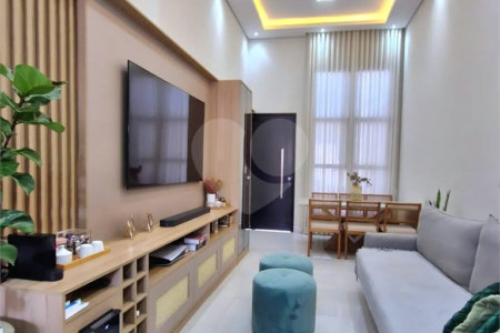 Casa à venda com 2 quartos, sendo 1 suíte, no condomínio Vila Rica, Indaiatuba - SP