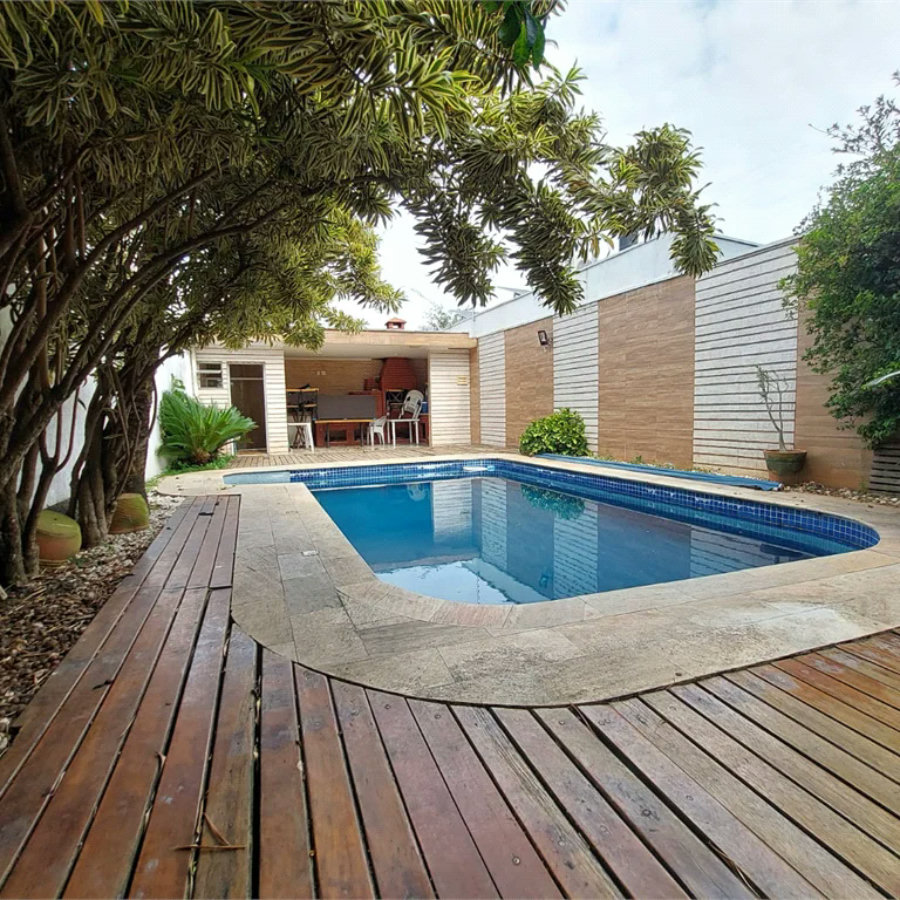 Casa à venda ou para alugar com 4 suítes em Lapa, São Paulo, SP