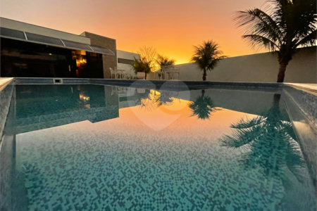 Casa à venda com 3 suítes no condomínio Village Ipanema I, Araçoiaba da Serra - SP