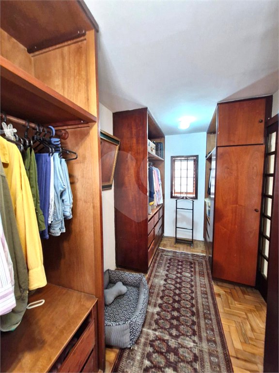 Casa à venda com 4 quartos, sendo 1 suíte,  em Granja Julieta, São Paulo, SP