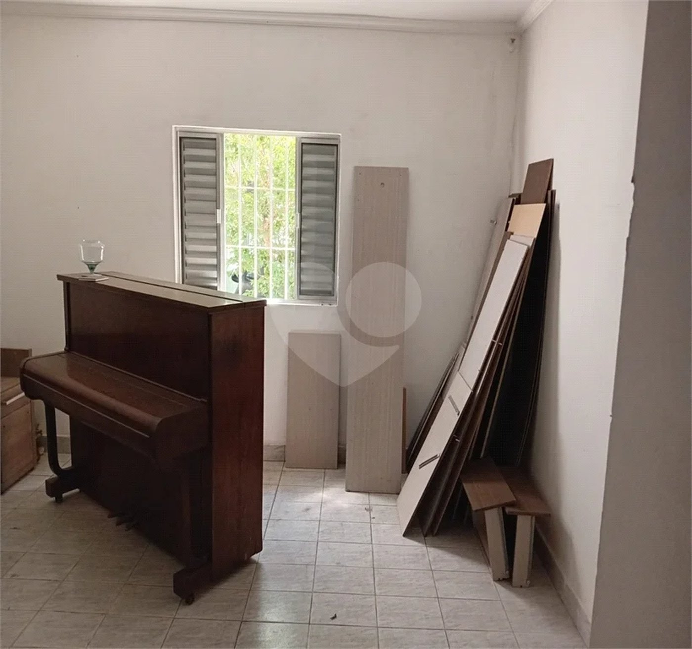 Casa Térrea à venda com 4 quartos, sendo 1 suíte, em Vila Antonieta, São Paulo, SP