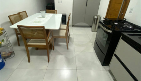 Sobrado à venda com 3 quartos, sendo 1 suíte,  em Jardim Petrópolis, São Paulo, SP