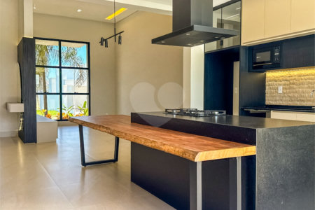 Casa à venda com 3 suítes no condomínio Jardim Residencial Dona Maria Candida, Indaiatuba - SP