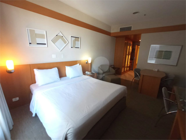 Flat à venda com 1 quarto em Santana, São Paulo, SP