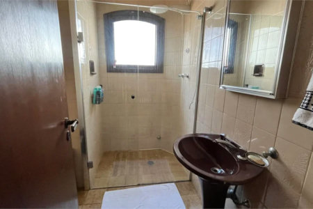 Casa à venda com 4 quartos, sendo 2 suítes,  em Lar São Paulo, São Paulo, SP