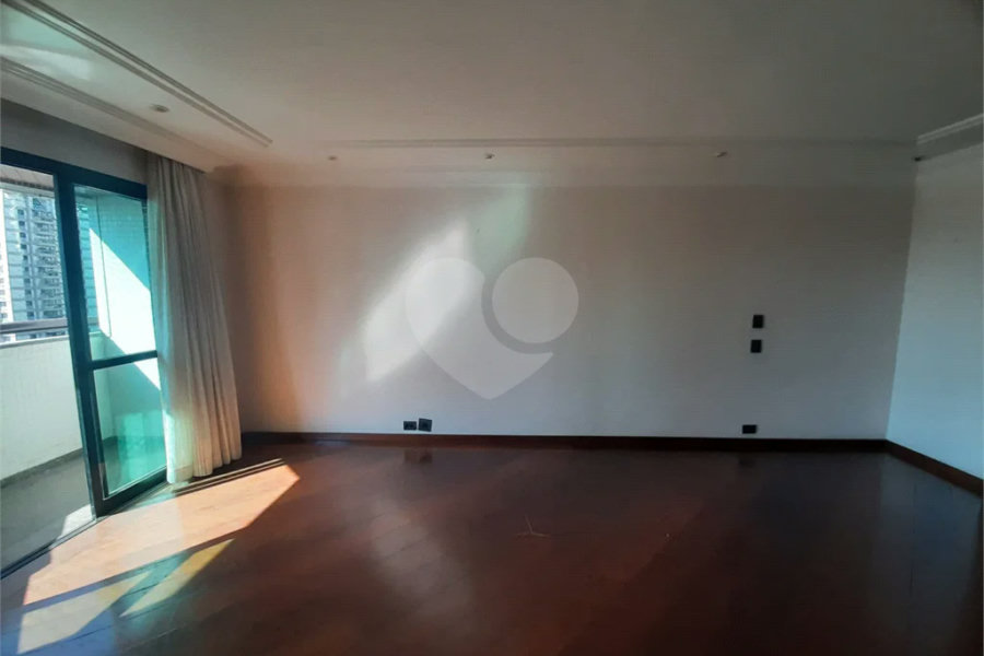 Apartamento à venda com 3 suítes em Tatuapé, São Paulo, SP