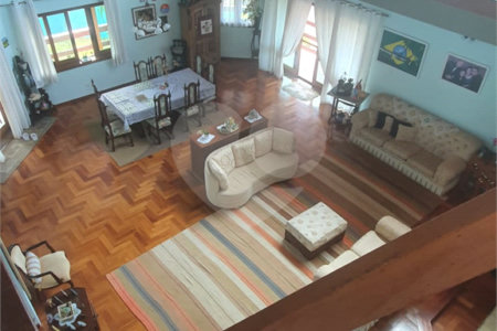 Casa à venda ou para alugar com 4 suítes em Vila Machado, Mairiporã, SP