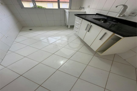 Apartamento no Condomínio Recanto Verde, com 59 m².