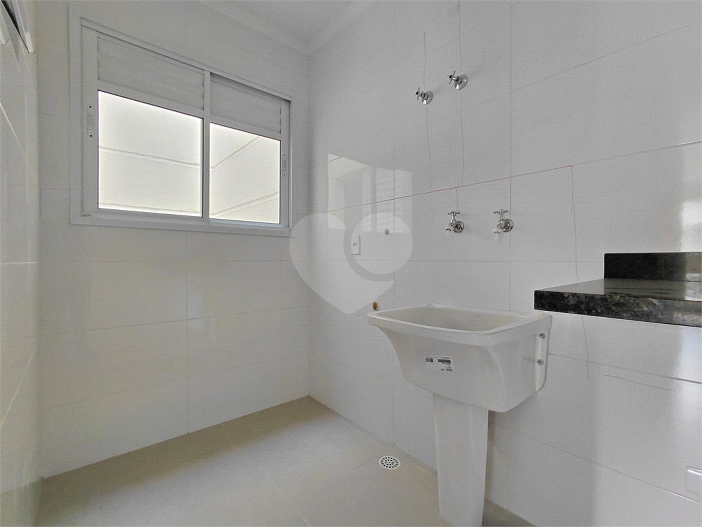 Casa à venda com 2 quartos no condomínio Epopeu, São Paulo - SP