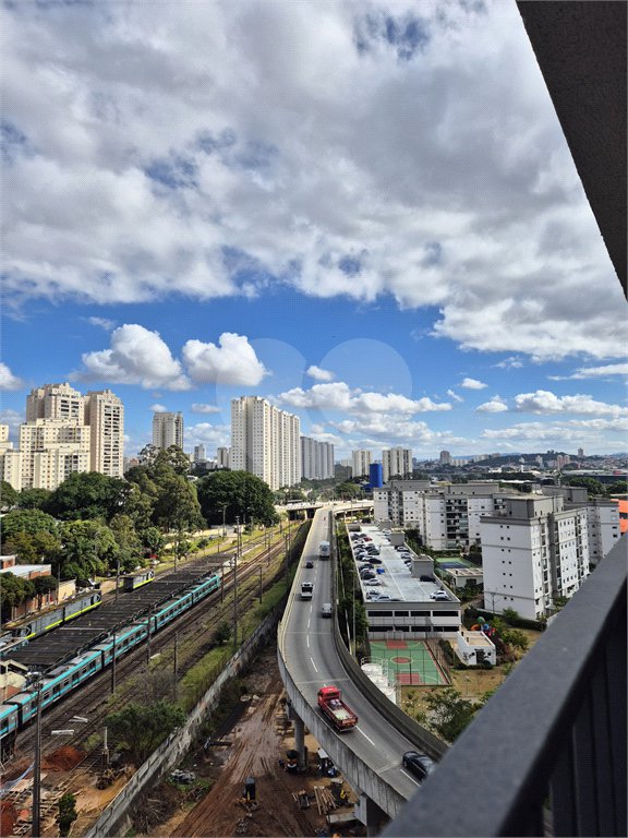 Apartamento à venda com 3 quartos, sendo 1 suíte, em Vila Anastácio, São Paulo, SP