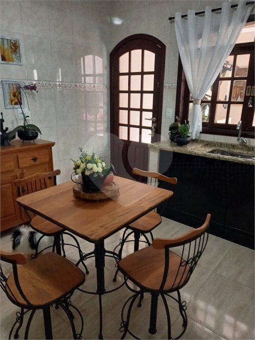 Casa à venda com 3 quartos, sendo 1 suíte, em Bosque, Vinhedo, SP