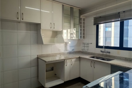 Apartamento à venda com 4 suítes em Paraíso do Morumbi, São Paulo, SP