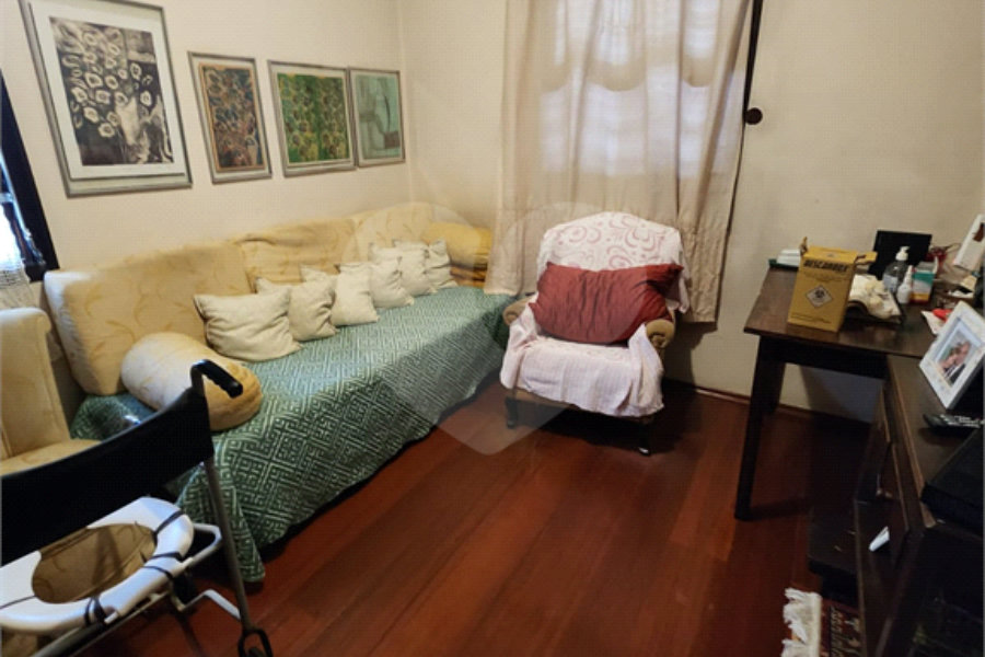 Sobrado à venda com 2 quartos, sendo 1 suíte, em Tremembé, São Paulo, SP