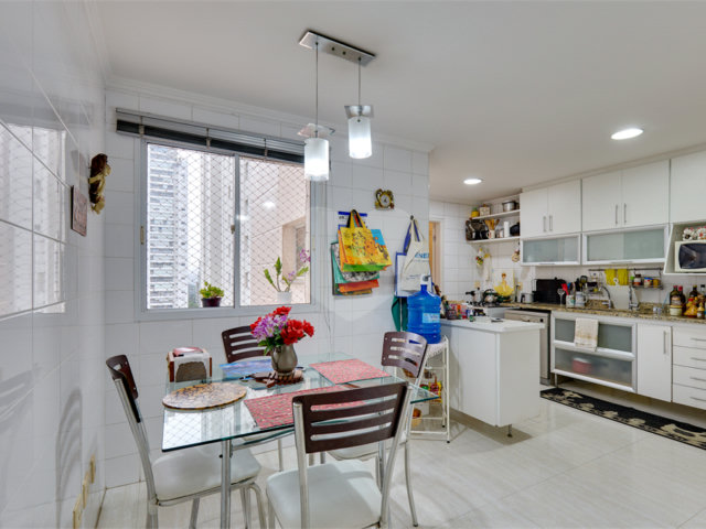 Apartamento à venda com 3 suítes em Alto da Boa Vista, São Paulo, SP