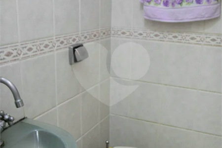 Casa à venda com 3 quartos, sendo 1 suíte, em Vila Gustavo, São Paulo, SP