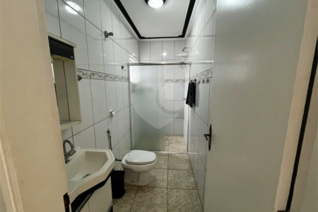 Casa à venda com 3 quartos, sendo 2 suítes, em Vila Regina, Itapetininga, SP