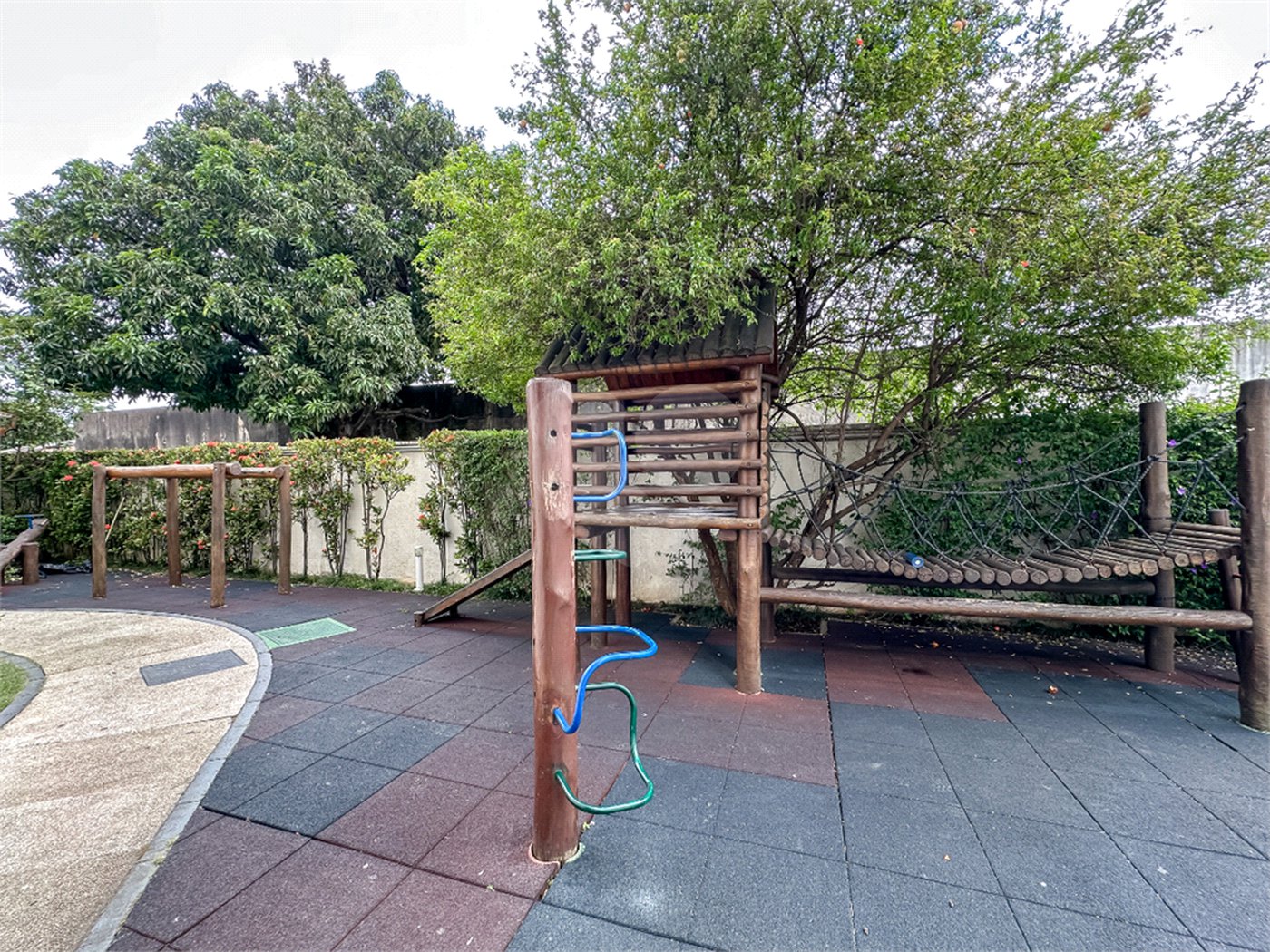 Apartamento à venda com 2 quartos em Vila Anastácio, São Paulo, SP