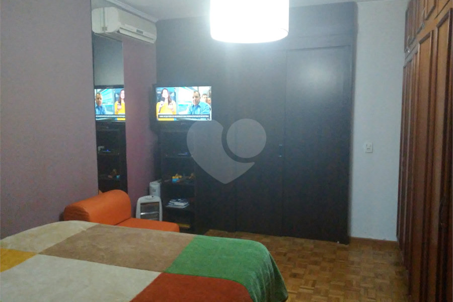 Sobrado à venda com 3 quartos, sendo 1 suíte, em Vila Albertina, São Paulo, SP