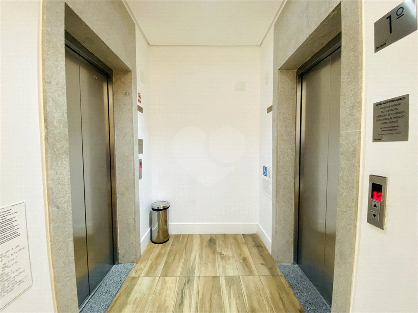 Apartamento à venda com 2 quartos, sendo 1 suíte,  no Centro, São Bernardo do Campo, SP