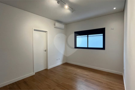 Casa Térrea à venda com 3 suítes em Nova Gardênia, Atibaia, SP