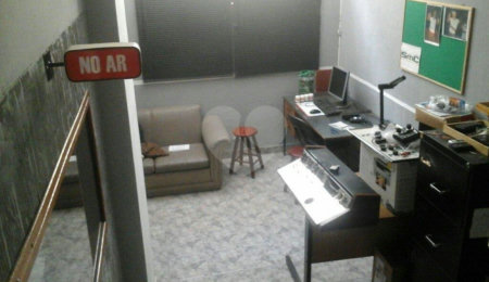 Casa de Vila à venda com 4 quartos, sendo 1 suíte,  em Vila Nivi, São Paulo, SP