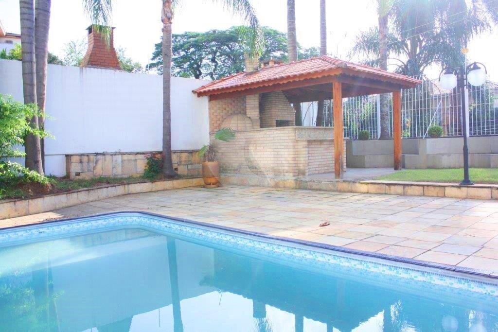 Sobrado à venda ou para alugar com 4 quartos, sendo 5 suítes, em Pacaembu, São Paulo, SP