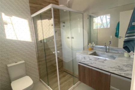 Casa à venda com 3 suítes no condomínio Campos do Conde I, Paulínia - SP