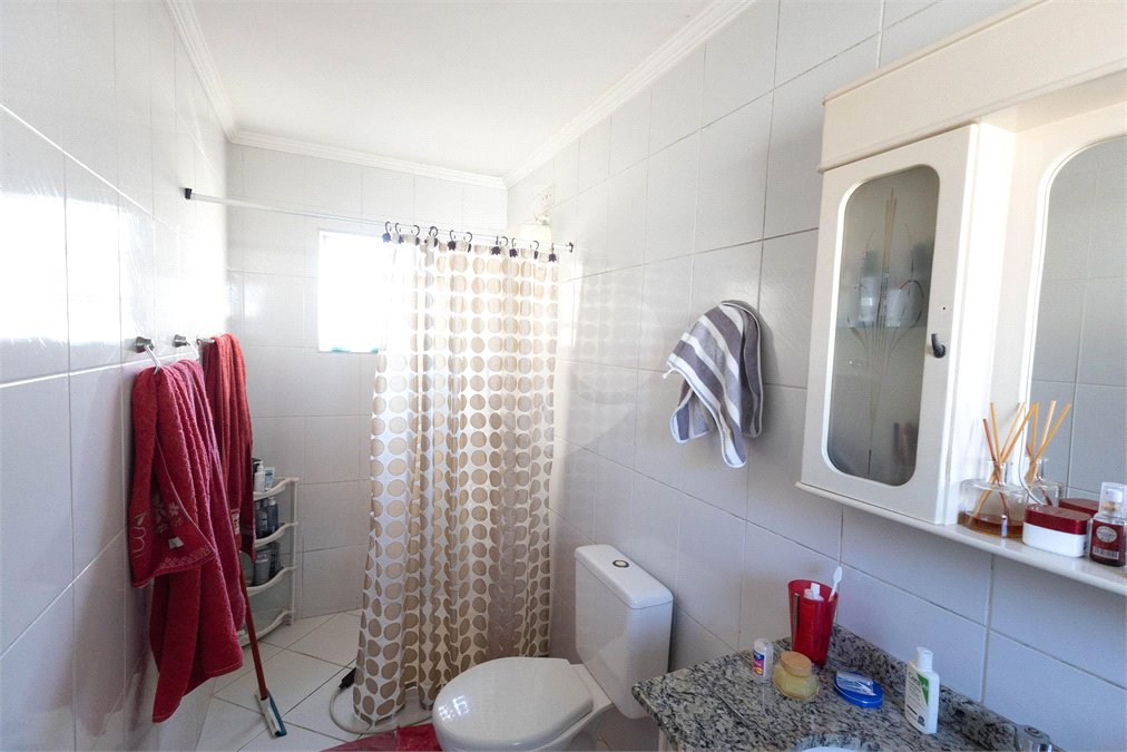 Sobrado à venda com 3 quartos, sendo 1 suíte,  em Jardim Ataliba Leonel, São Paulo, SP