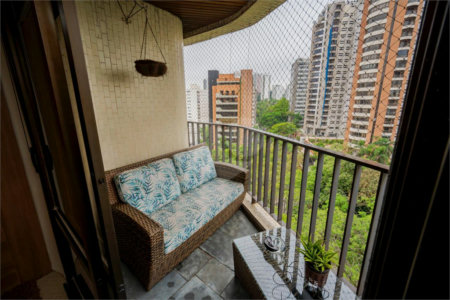 Apartamento à venda com 4 quartos, sendo 2 suítes,  em Vila Suzana, São Paulo, SP