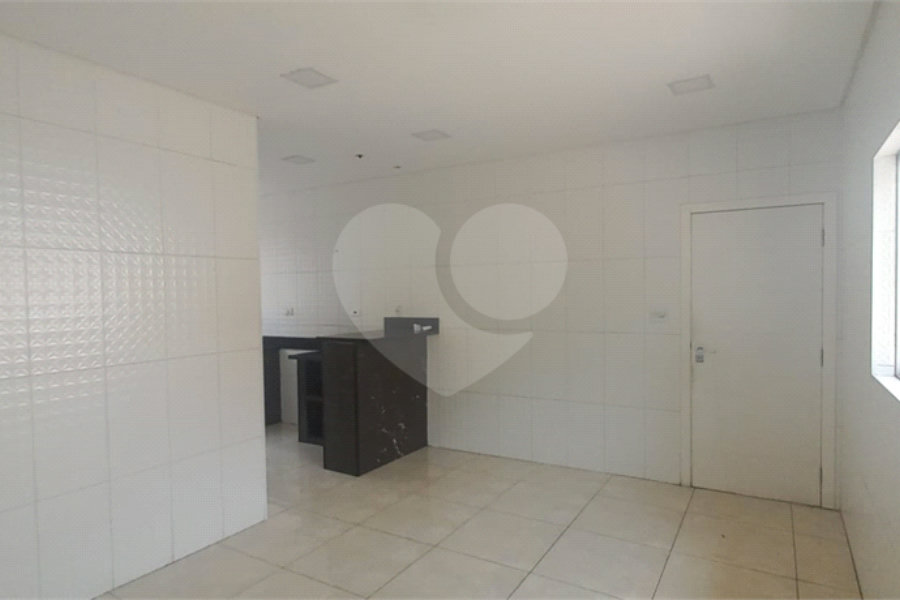 Casa Térrea à venda com 4 quartos, sendo 3 suítes, em Vila Galvão, Guarulhos, SP