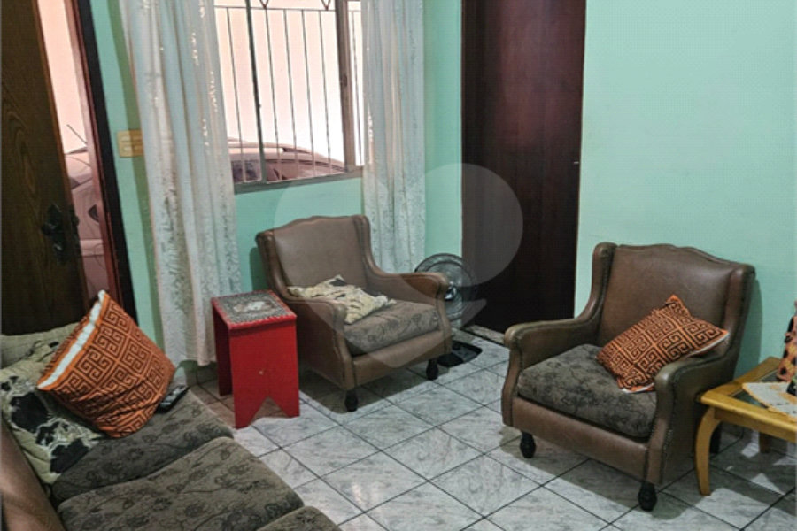 Sobrado à venda com 9 quartos em Vila Sabrina, São Paulo, SP