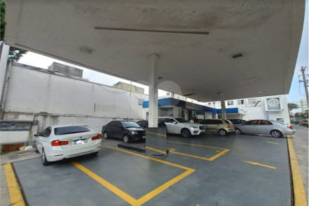 Espaço ideal para posto de gasolina, farmácia e loja no Bom Retiro